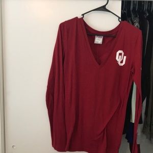 VS Pink OU Long sleeve Vneck